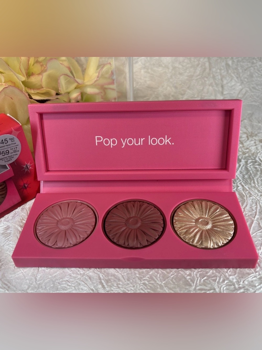 Clinique Glow To Go Cheek Palette Pop Blush Black Honey + Highlighter Trio